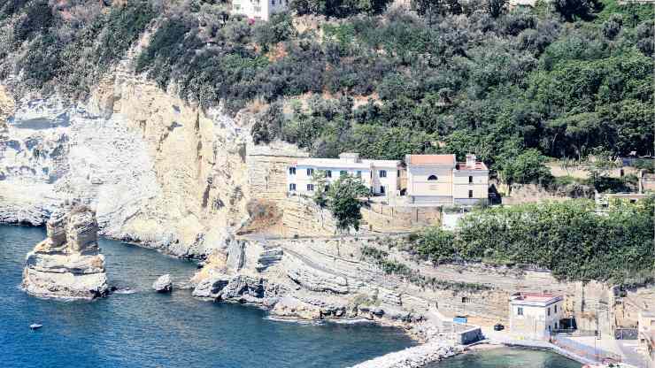 Isola di Nisida